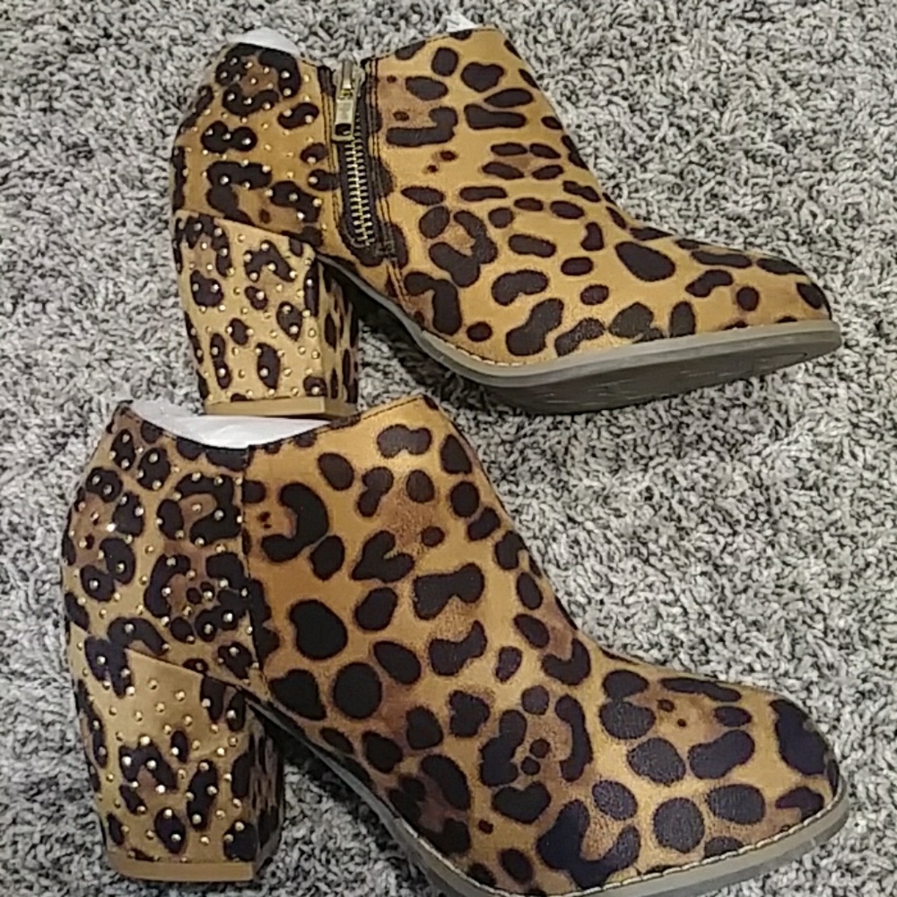 Joan Boyce Shoe Boot Size 6